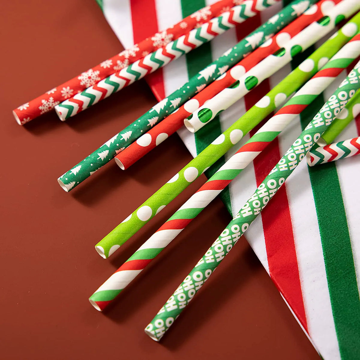 200 Pcs Christmas Paper Straws