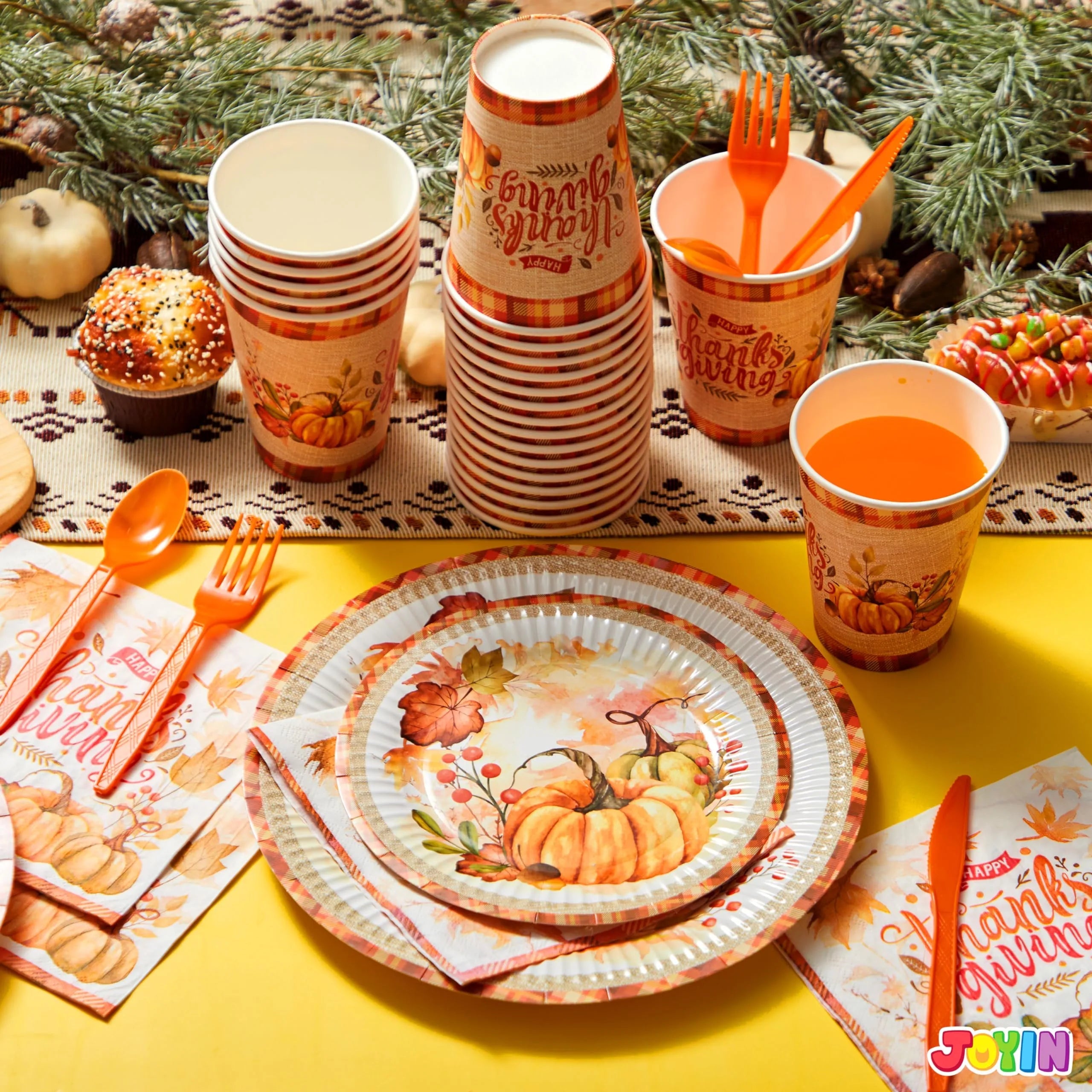 168-Piece Thanksgiving Disposable Paper Dinnerware Set