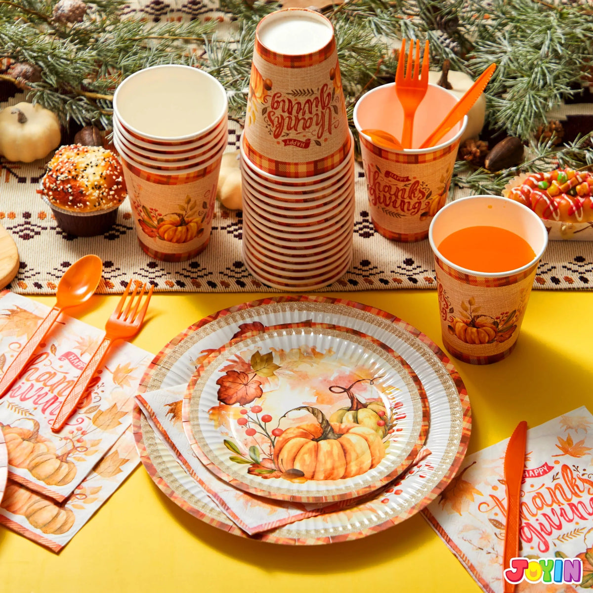 168-Piece Thanksgiving Disposable Paper Dinnerware Set