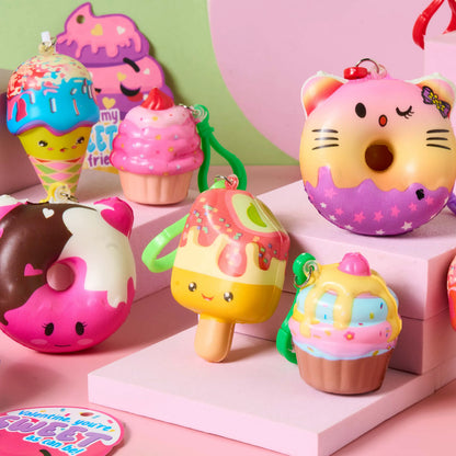 30 Cute Valentine's Day Keychains with Cards for Kids Gift Exchange