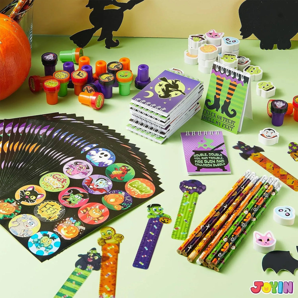 192-Piece Halloween Stationery Set