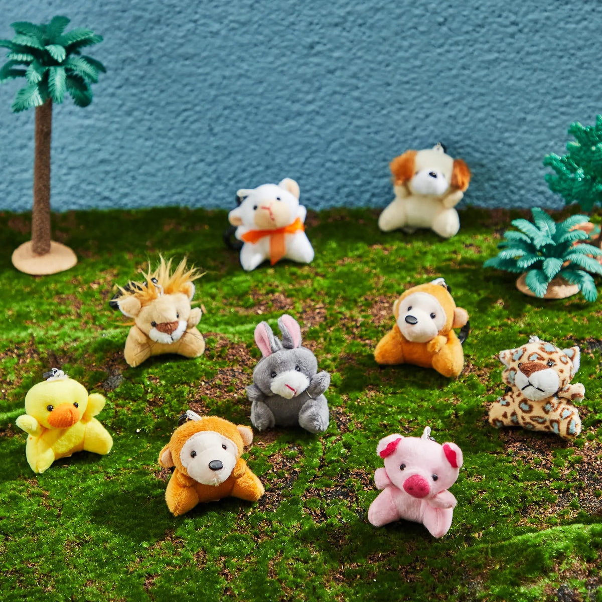 24 Animal Plush Toy Keychains in Heart Box with Valentine's Day Cards for Kids Classroom Exchange Gifts