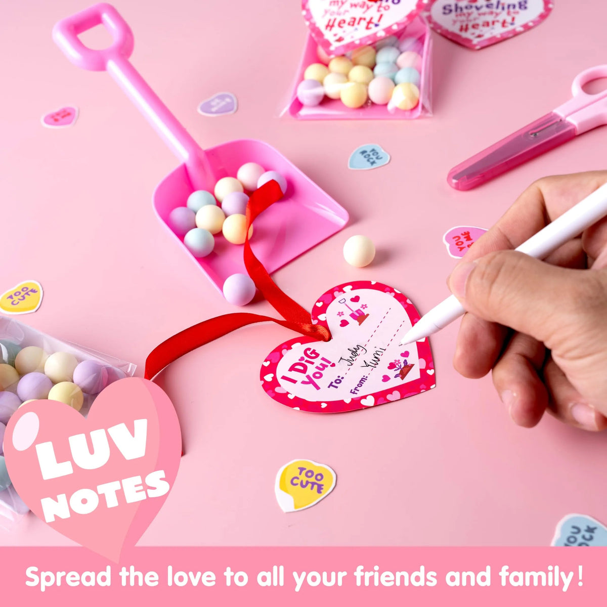 28-Pack Valentine's Day Plastic Toy Shovels