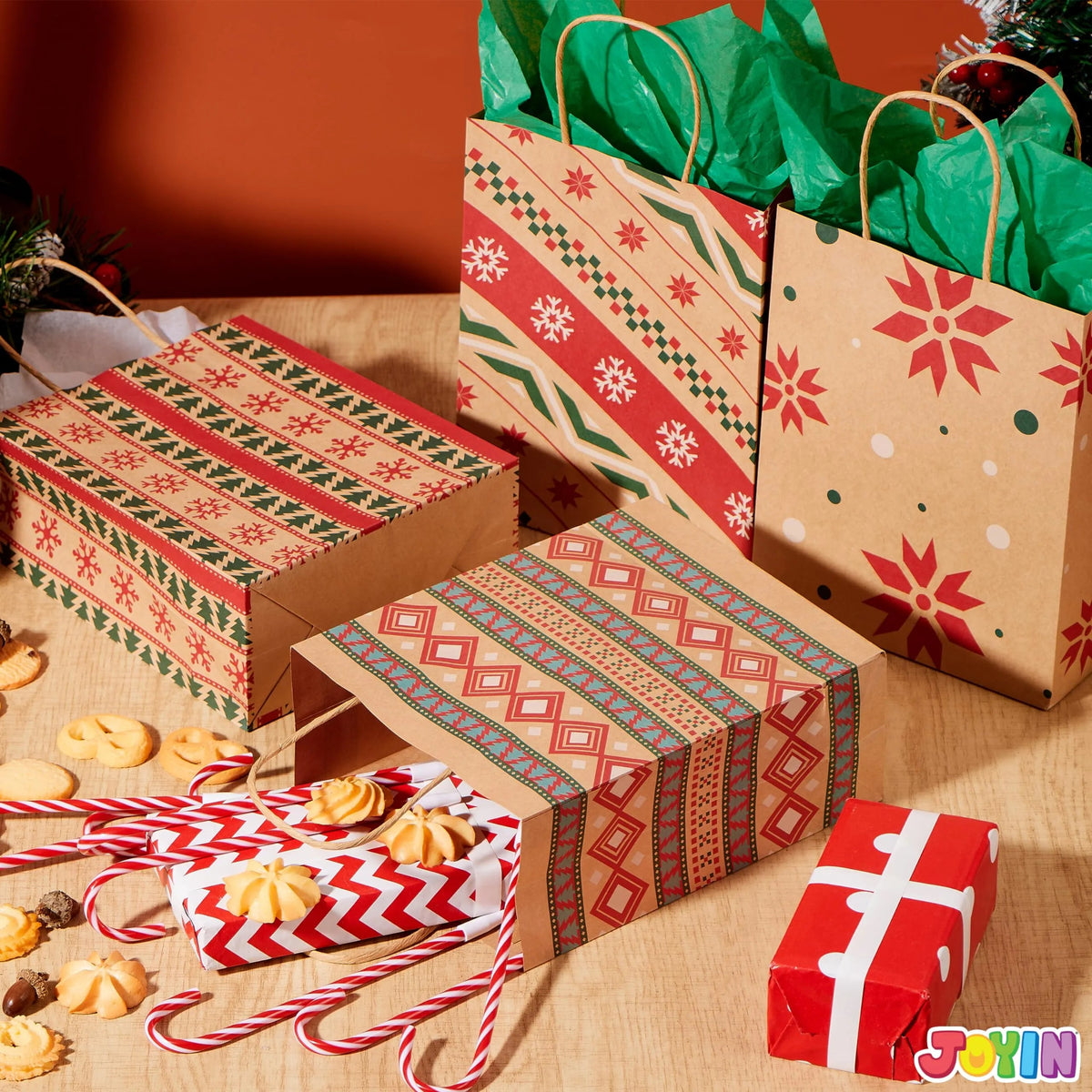 48 Christmas Kraft Gift Bags - 7x9x3.5 Inches for Gifts and Party Supplies