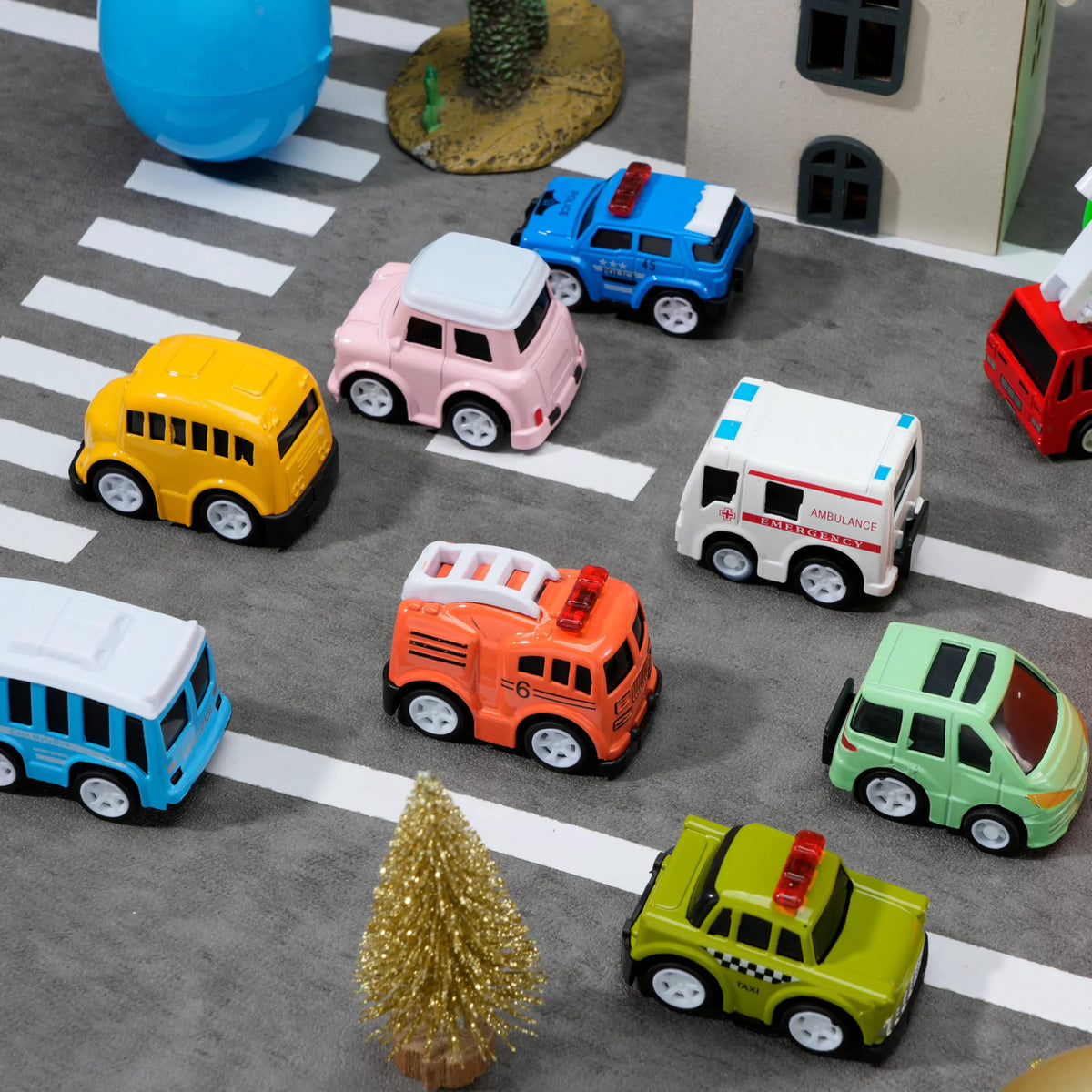 12 Prefilled Easter Eggs with Toys