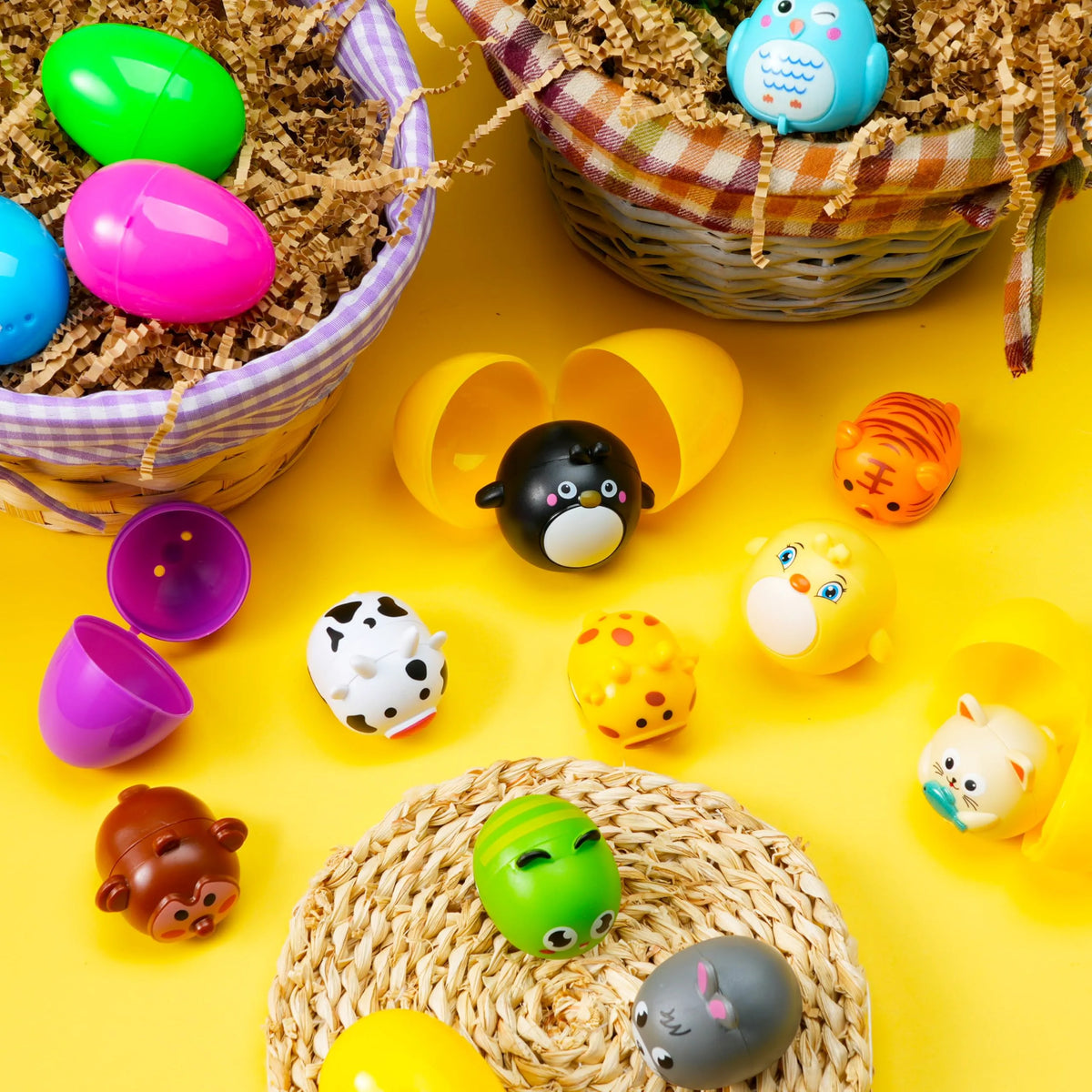 12 Prefilled Easter Eggs with Toys