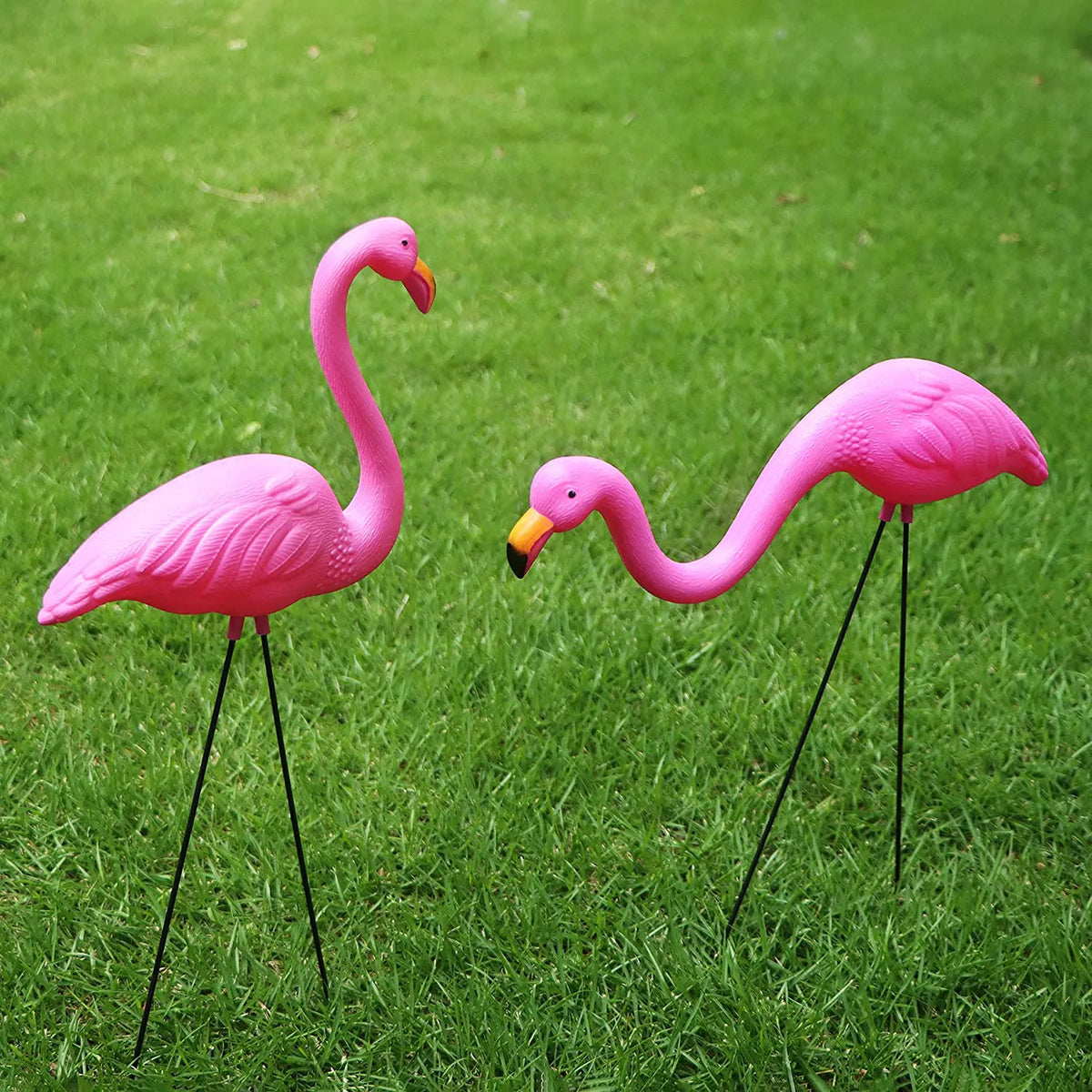 Set of 2 Small Flamingo Yard Ornaments