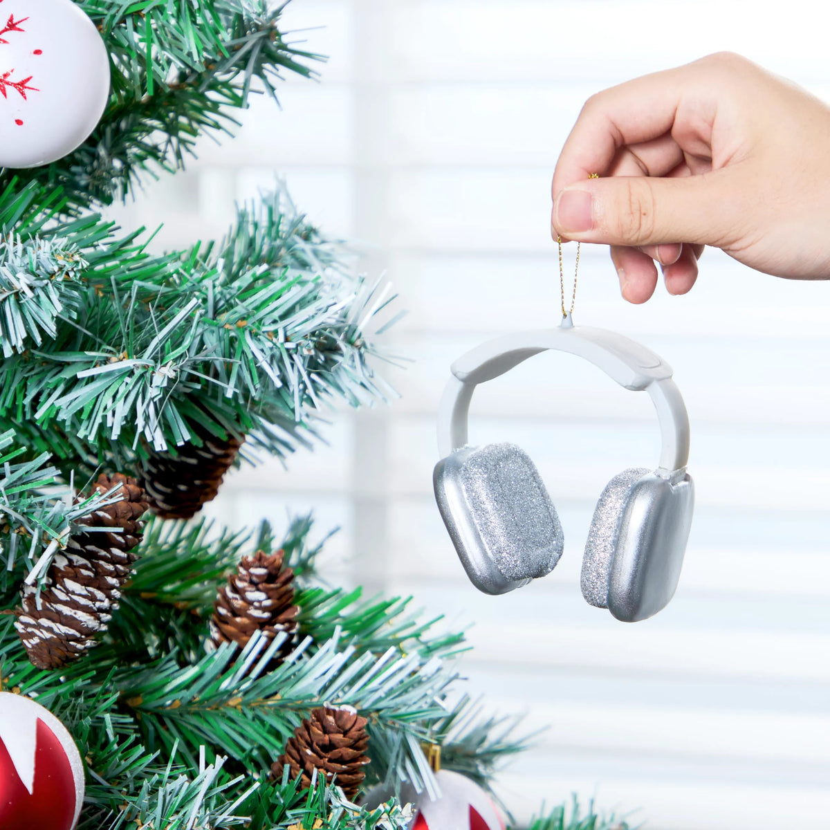 Mini Christmas Headphone Ornament in Silver and White