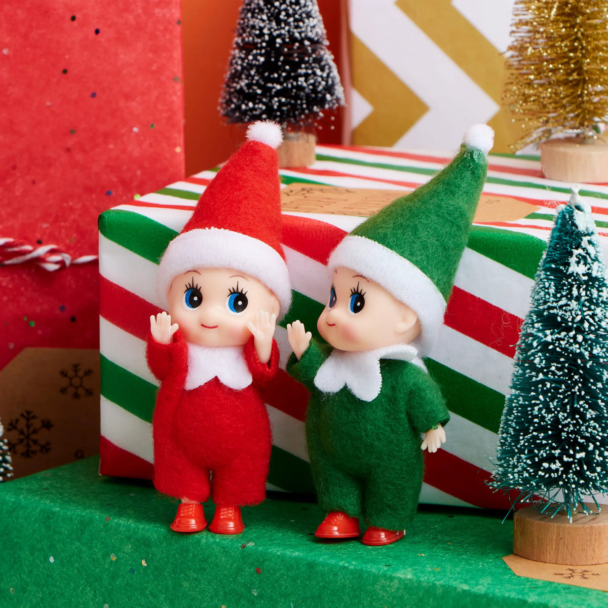 2 Pack Christmas Elf Plush Dolls, Red and Green