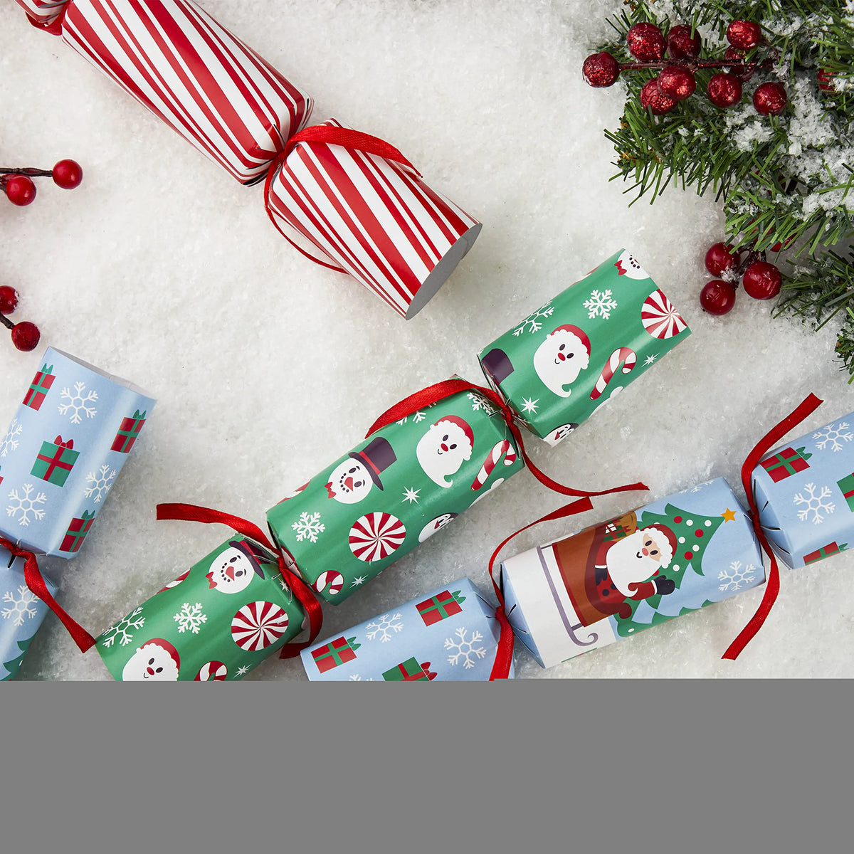 Christmas Party Table Favors - Cute Christmas (8 Pack)