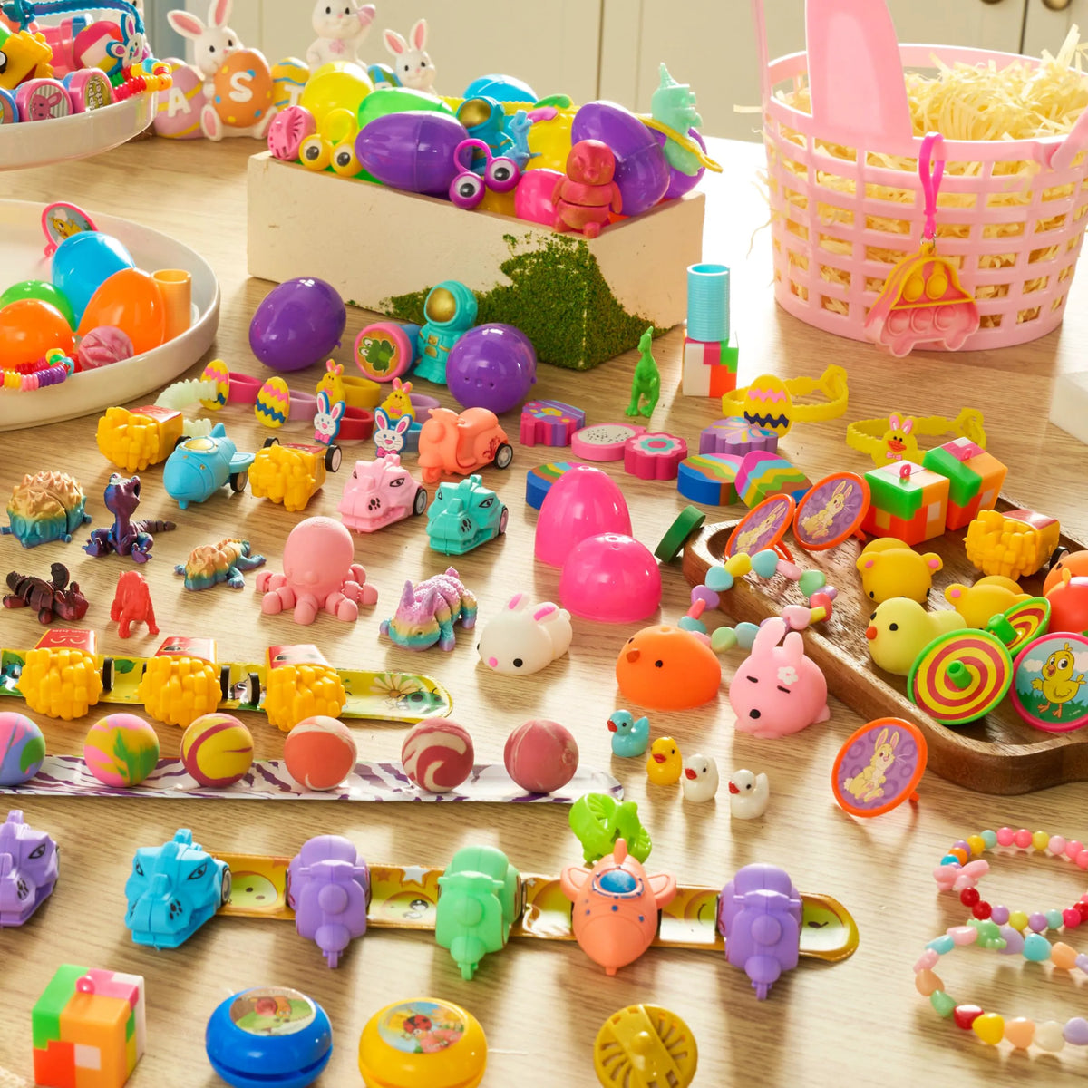 200 Prefilled Easter Eggs with Assorted Toys - Bulk Pack