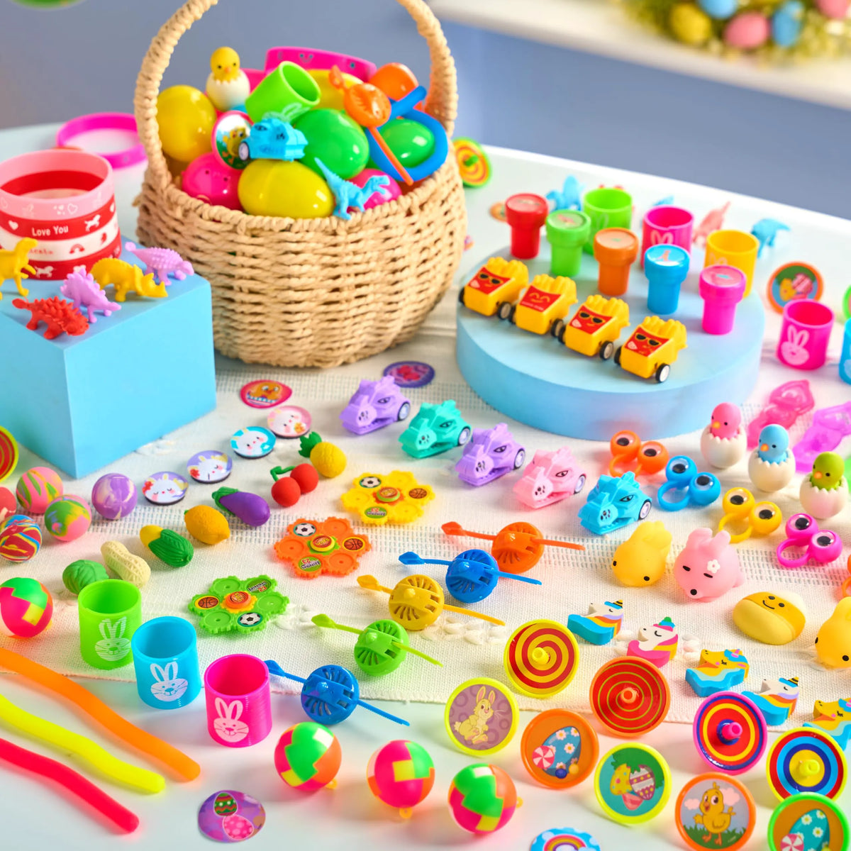 JOYIN 160 Prefilled Easter Eggs with Assorted Toys