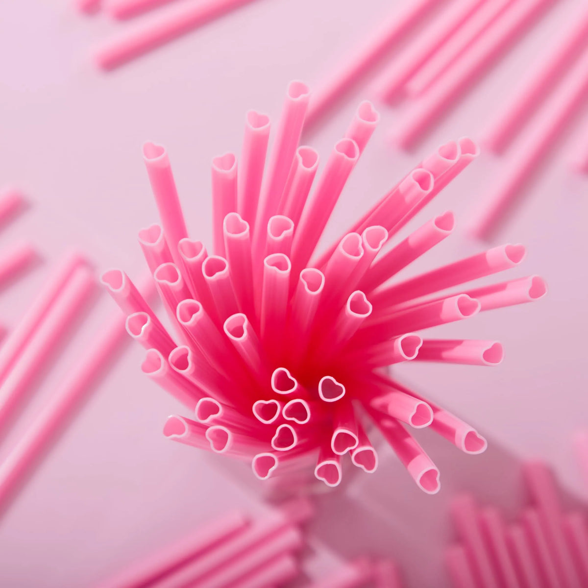 JOYIN 200 Pcs Valentine Heart-Shaped Pink Straws