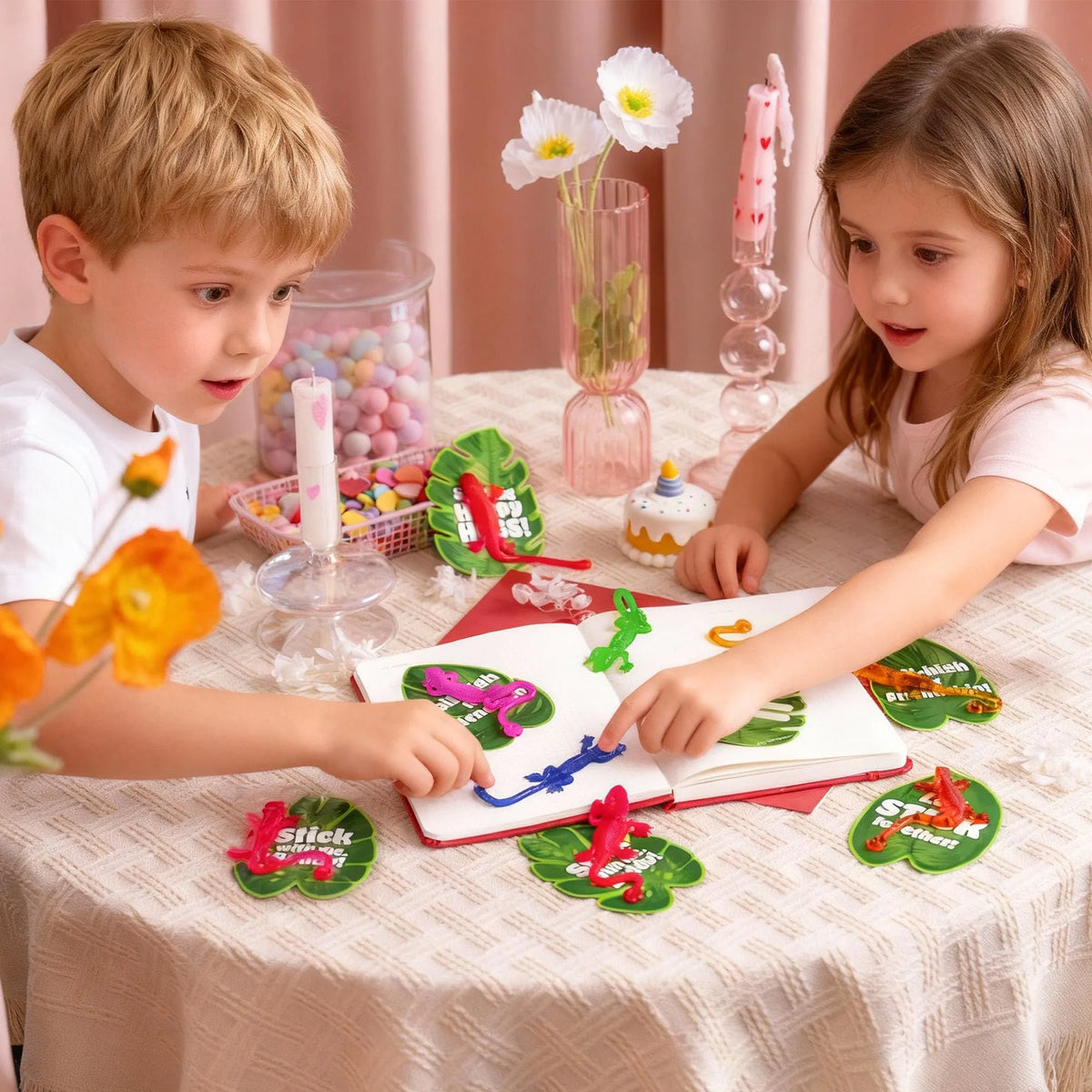 JOYIN 28 Pack Valentine's Day Sticky Lizards with Cards for Kids - 7 Colors & 4 Card Designs