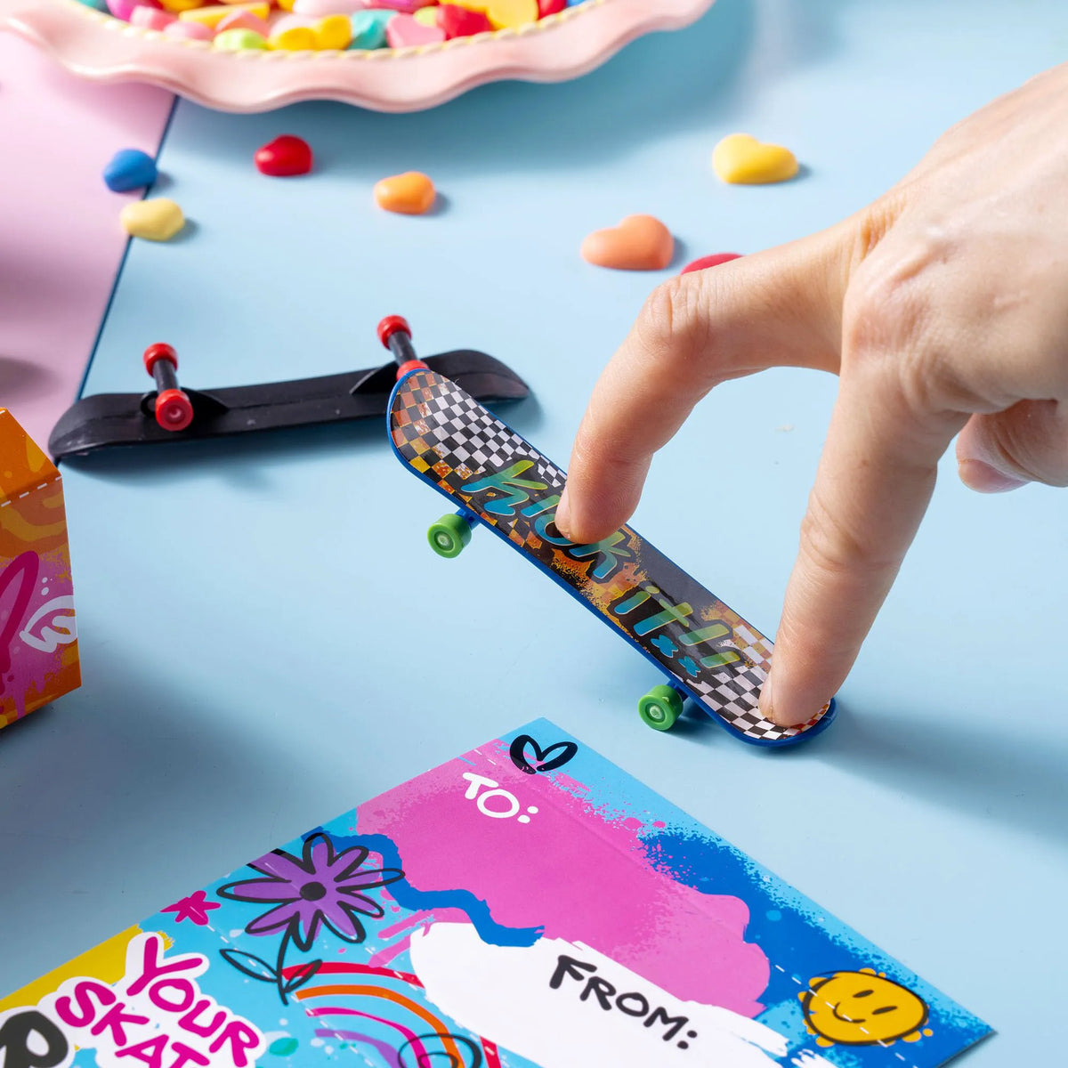 JOYIN 28-Piece Valentine's Day Finger Skateboards with Cards for Kids, Party Favors