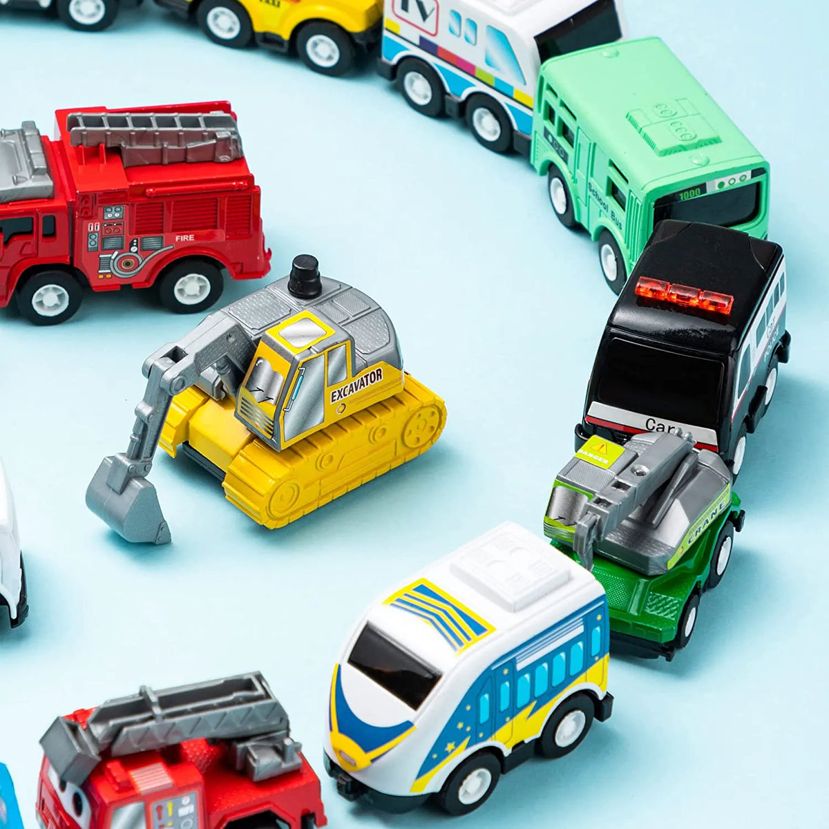 18-Piece Pull-Back City Cars and Trucks Toy Set