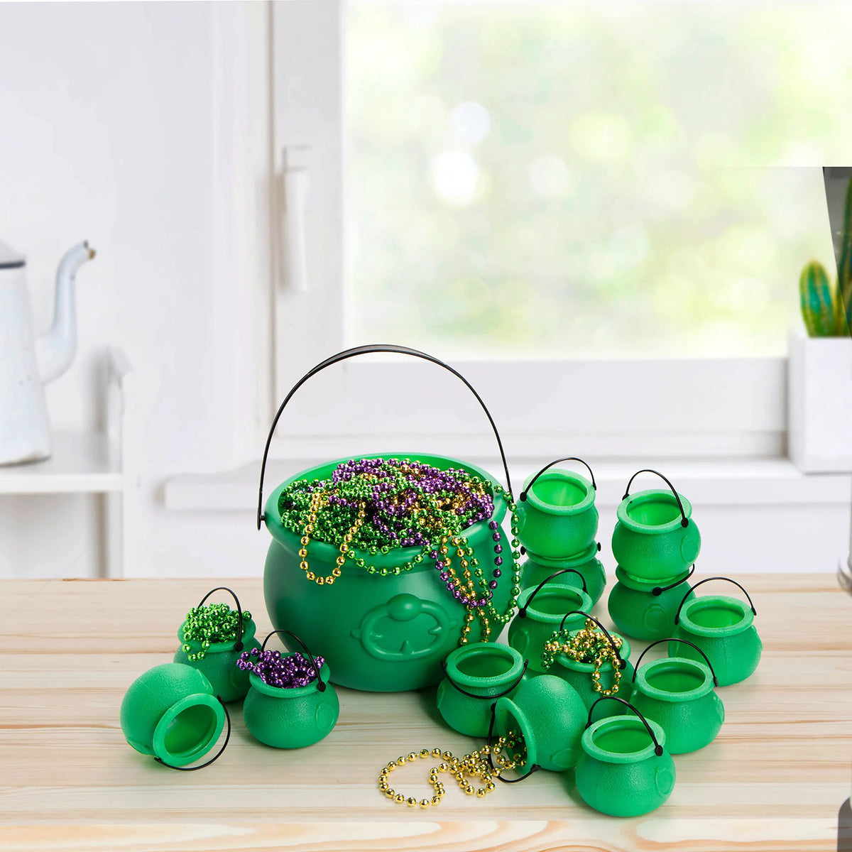 St. Patrick's Day Cauldron Kettles (1+14)